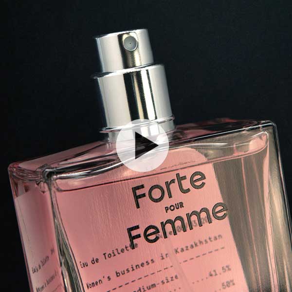 botella del perfume publicitario del Banco Forte